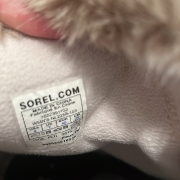 Sorel winter boots - Picture 4 of 4
